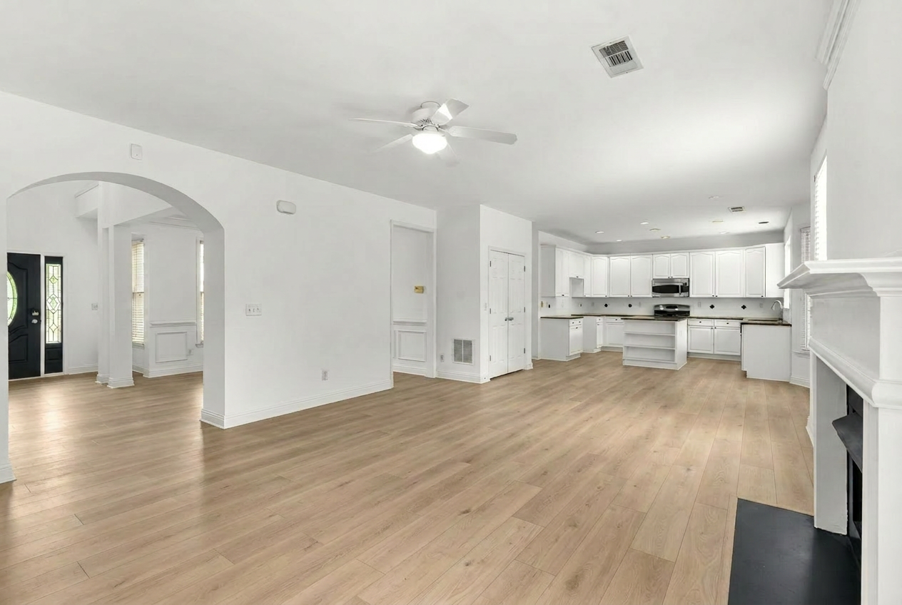 Great Room (Wood-Look Plank)