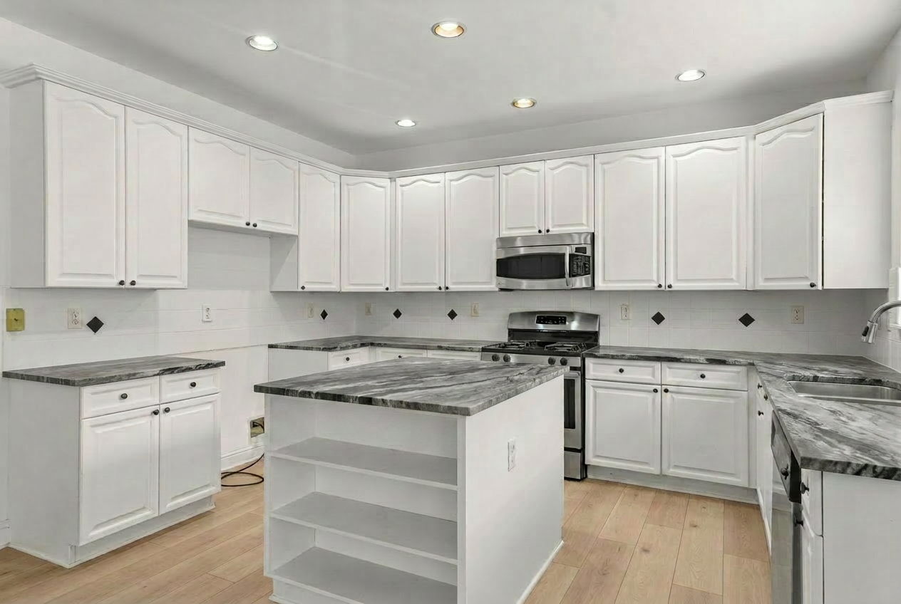 Kitchen (Grey & Black Stone + Original Floor)